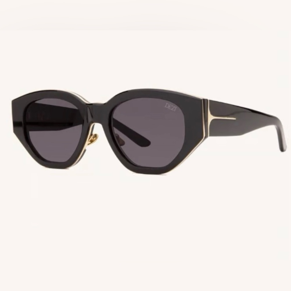 DEZI Charge It Black and Gold Sunglasses